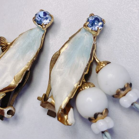 VTG Made In Austria Clip On Earrings White Glass Blue Rhinestone 1950s - Picture 3 of 13